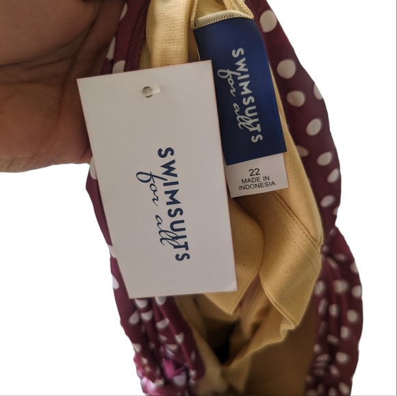 Swimsuits for All Adjustable Sheath One Piece Polkadot Swimsuit - Picture 7 of 8